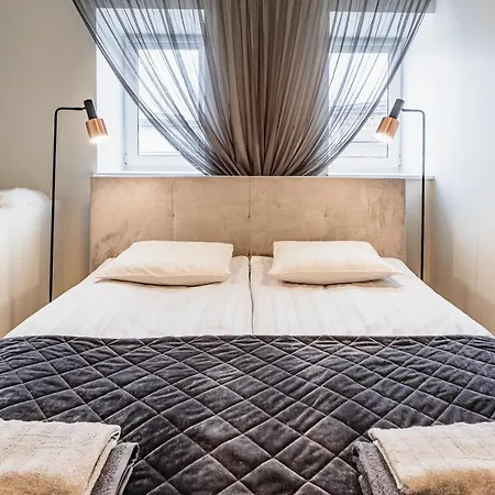 Apartment Airhome - Palm Tree Penthouse *