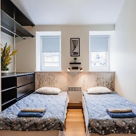 Airhome - Palm Tree Penthouse Apartment