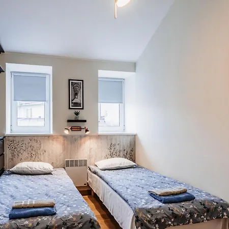 Airhome - Palm Tree Penthouse