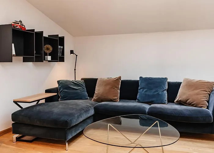 Airhome - Palm Tree Penthouse Apartman