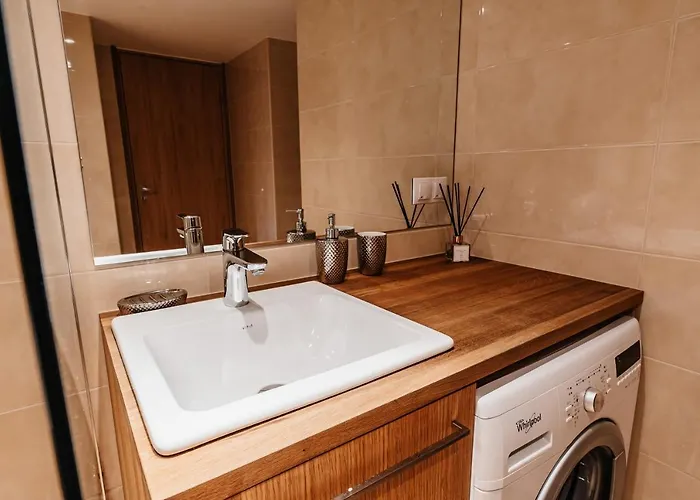 Airhome - Palm Tree Penthouse Apartamento