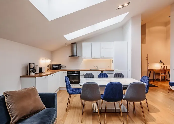 Airhome - Palm Tree Penthouse * Talin