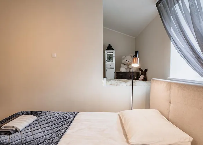 Airhome - Palm Tree Penthouse Talin