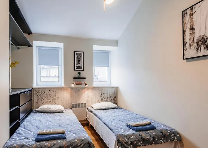 Airhome - Palm Tree Penthouse