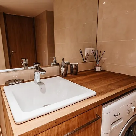 Airhome - Palm Tree Penthouse Apartamento
