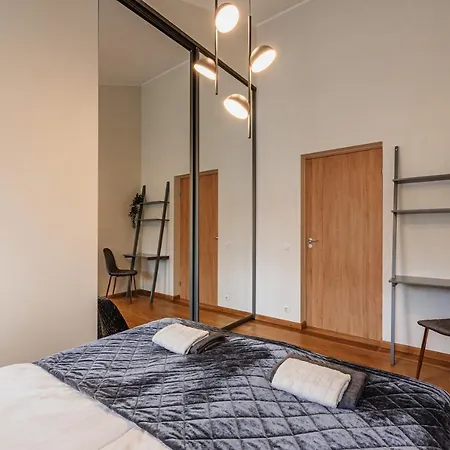 Airhome - Palm Tree Penthouse Apartment Reval