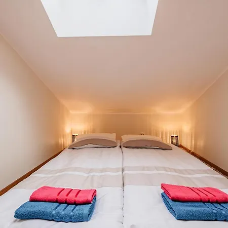 Airhome - Palm Tree Penthouse * Reval
