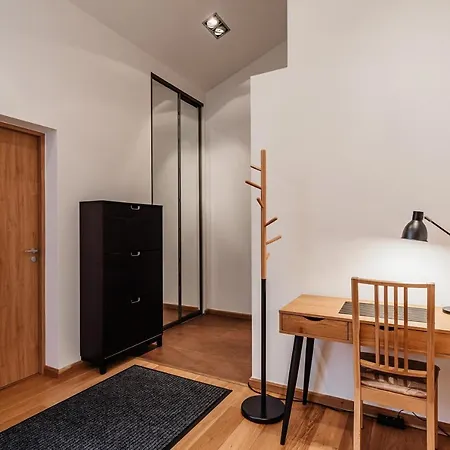 Airhome - Palm Tree Penthouse Apartment *
